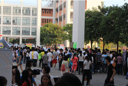 （圖一）納新現(xiàn)場(chǎng)氣氛熱烈