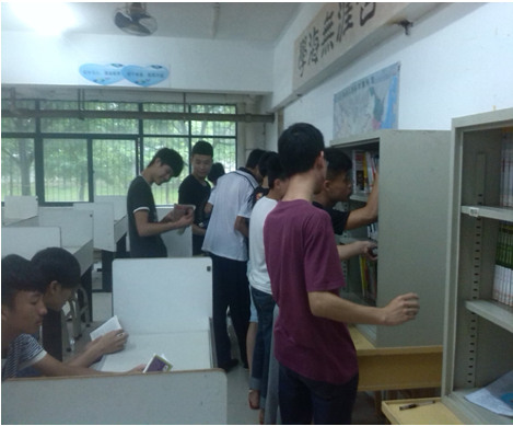 （圖二）都來瞧瞧，有什么新書？