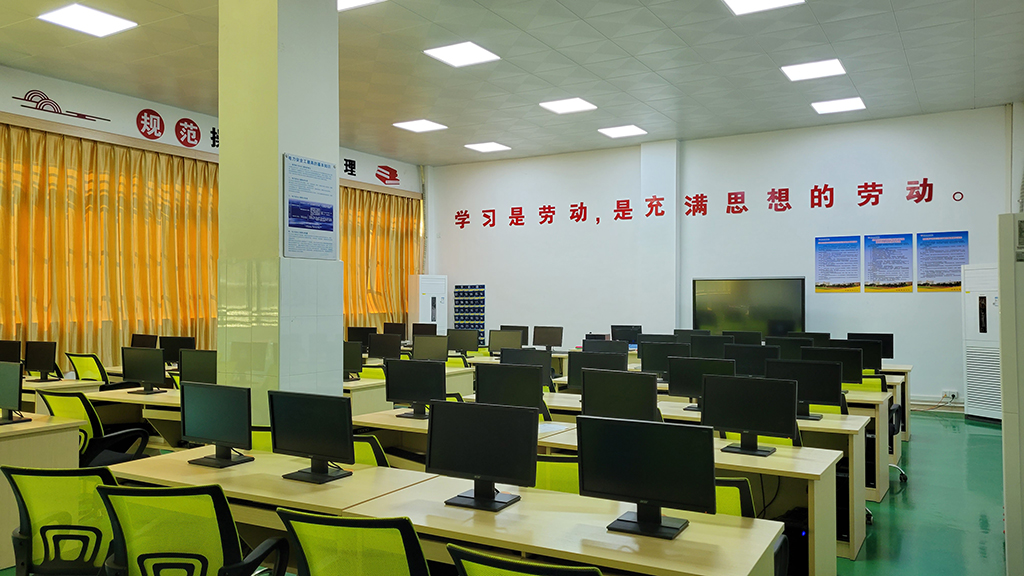 純電動轎車電驅動系統(tǒng)實訓室